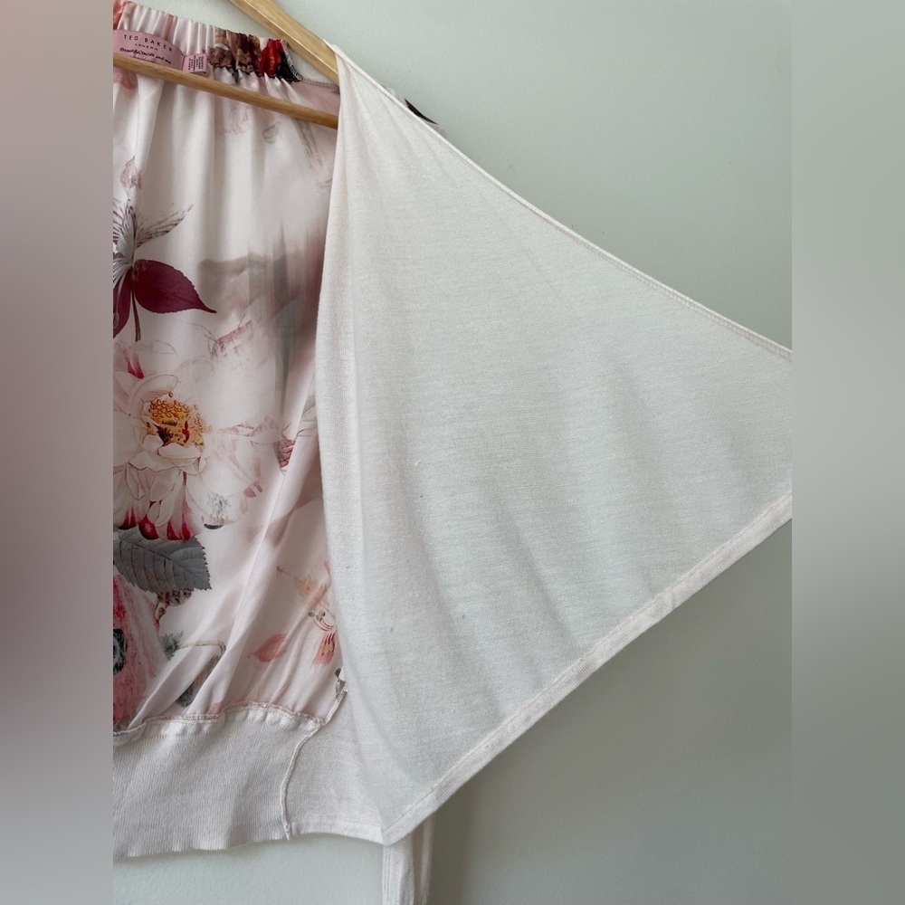 🌸🍂Ted Baker lightweight, floral satin back, open front cardigan XS US 4, Sz 1 - Picture 4 of 6